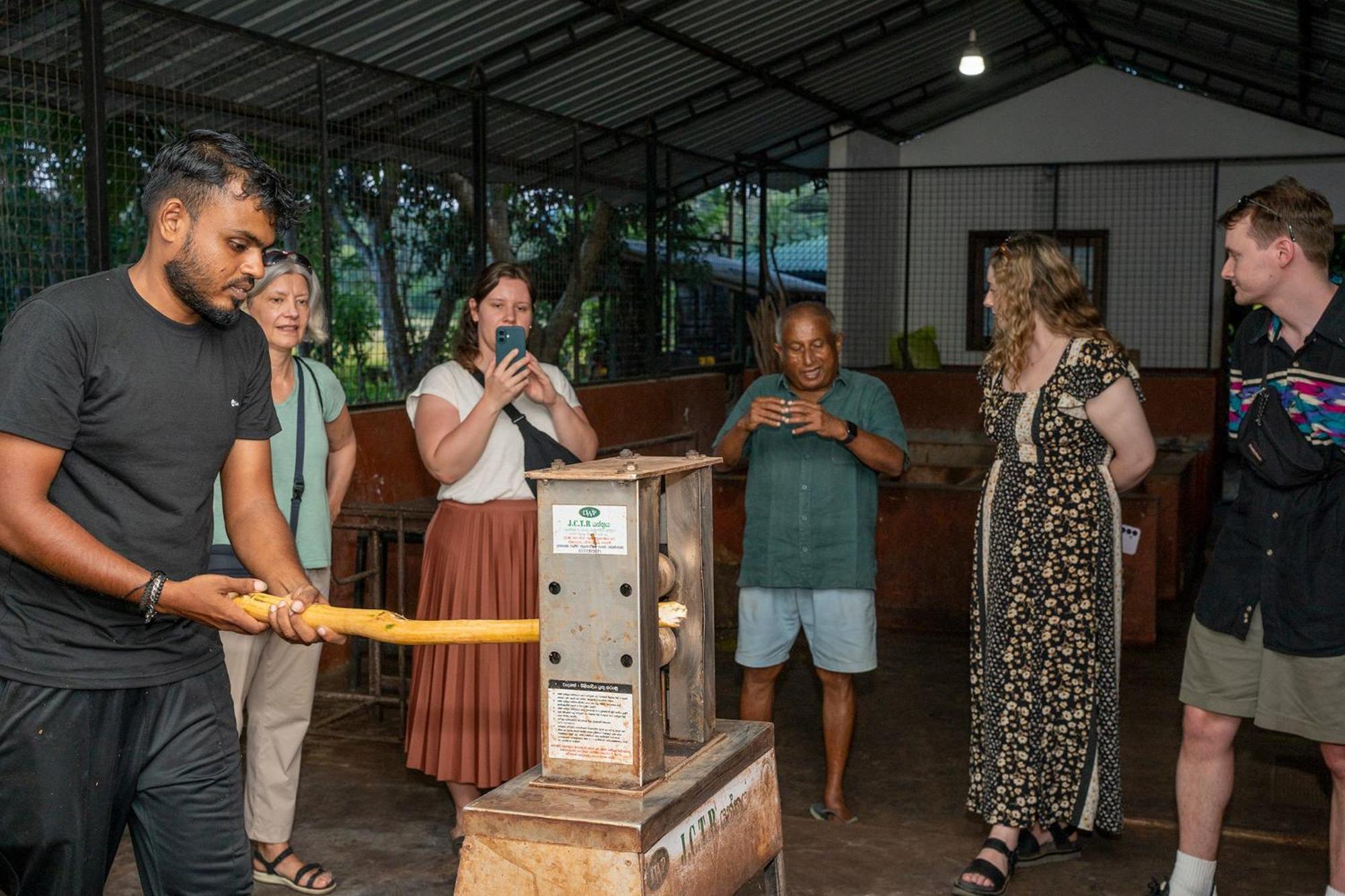 Mailagama Cinnamon Residence Kataragama Exteriör bild